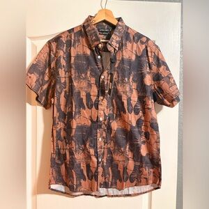 Stitch Note Men's Casual Button Down Shirt in Black and Brown